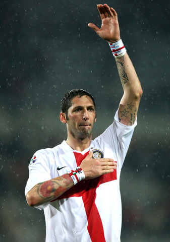 穆帅：那不勒斯伤病多？别逗我笑了，我们的伤缺才让我发愁（穆里尼奥：别拿那不勒斯伤病说事，我更愁我们这边的伤缺）