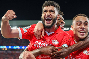 半场：巴萨2-1阿拉维斯，亚马尔破门+失良机，奥尔莫建功（半场战罢：巴萨2-1领先阿拉维斯，亚马尔破门并失良机，奥尔莫建功）