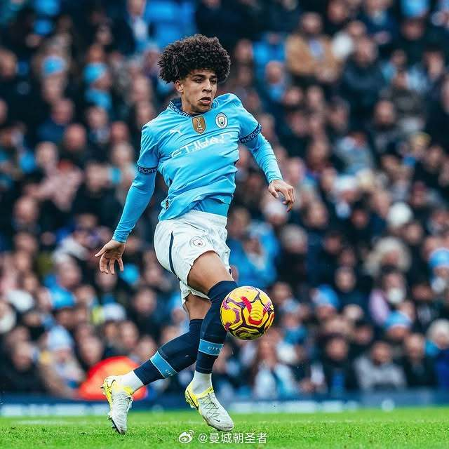 巴恩斯：我仍保有代表苏格兰踢球的资格，但最近没想过这件事（巴恩斯：仍具为苏格兰出战资格，但近期并未将此纳入考虑）