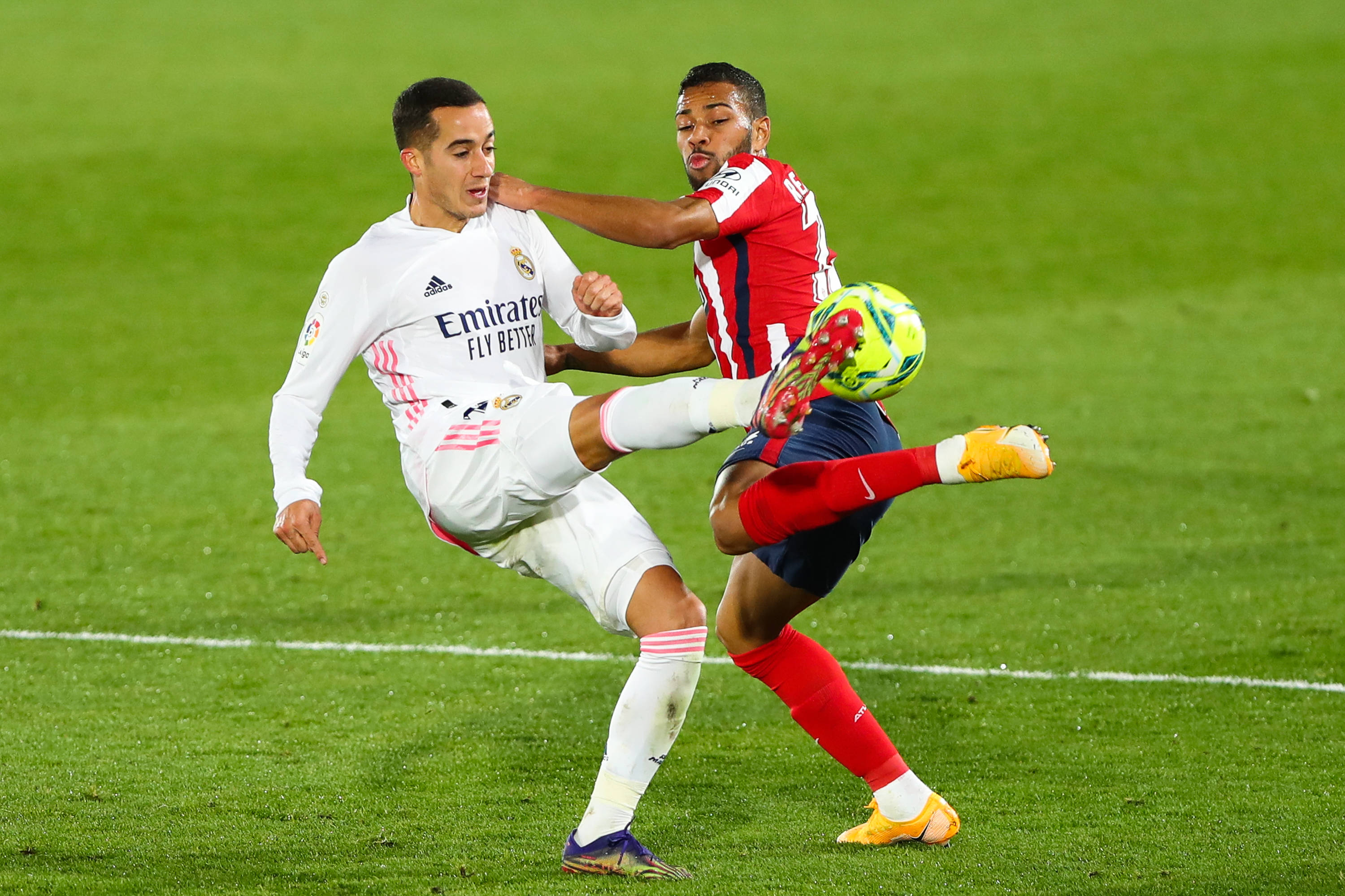 全球最疯狂的足球球迷文化（世界最狂热的足球迷文化）