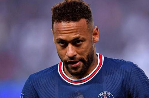 德天空：拜仁有意科索沃妖锋阿斯拉尼，双方已展开初步谈判（德天空：拜仁相中科索沃锋线新星阿斯拉尼，初步谈判已启动）