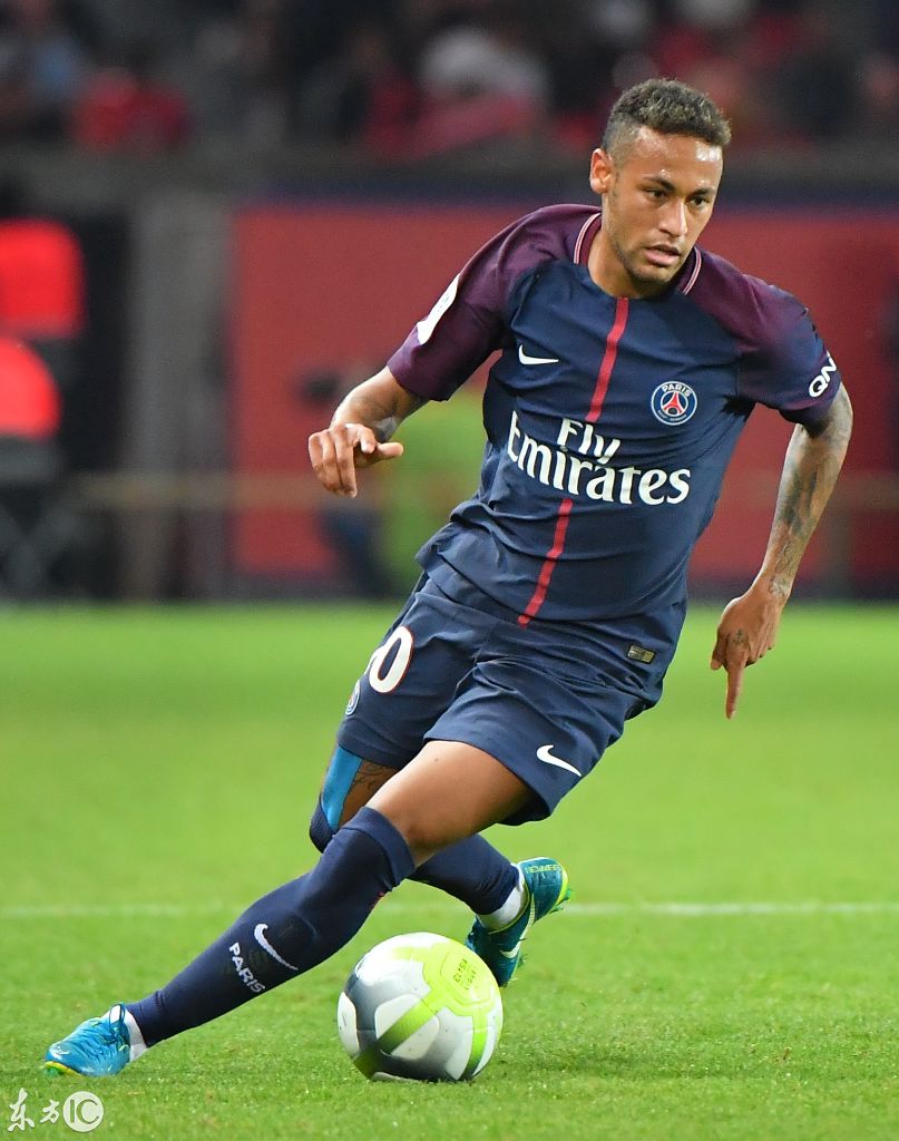 米体：莫拉塔妻子被发现已不再佩戴婚戒，二人感情陷入危机（米体称：莫拉塔妻子被拍未戴婚戒，两人关系疑现危机）