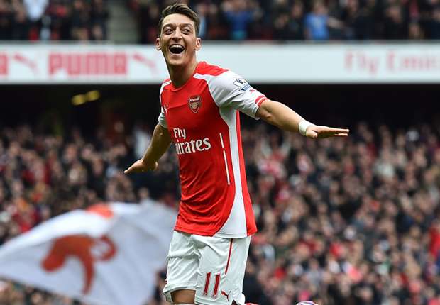 斯基拉：阿森纳正在关注铃木彩艳，有意在下个赛季引进他（斯基拉：阿森纳盯上铃木彩艳，考虑在下赛季引进）